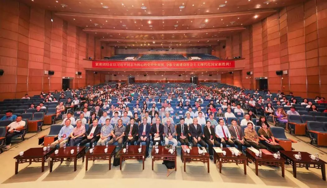 https://mmbiz.qpic.cn/mmbiz_jpg/mZOZBnxPM1nWzFa2NnDIL8VicB0pZa5I5NWlKAz4ULxoqR9778xI4neXm1J6hgdvnia1hVDFICdq3GazpV1L0ia8w/640?wx_fmt=jpeg